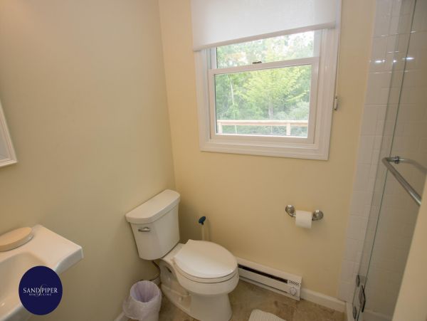 Cape Cod Home 995310