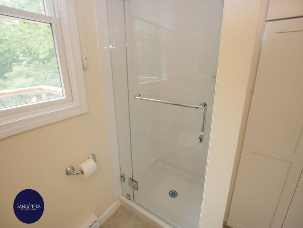 Cape Cod Home 995310