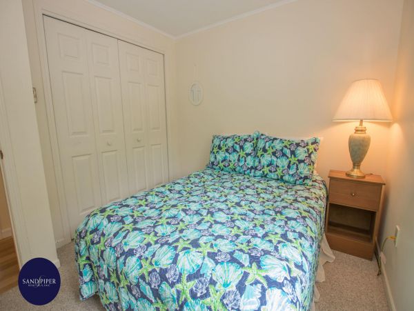 Cape Cod Home 995310
