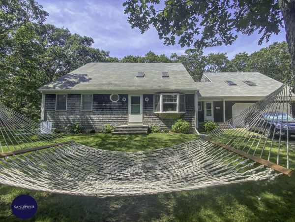 Cape Cod Home 995311