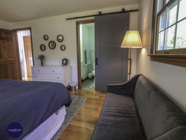 Cape Cod Home 995311