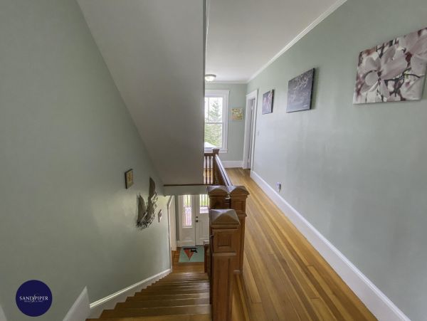 Cape Cod Home 995313