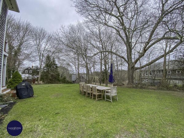 Cape Cod Home 995313
