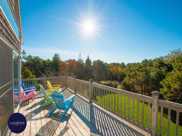 Cape Cod Home 995315