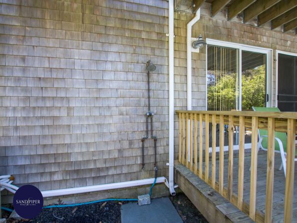 Cape Cod Home 995315