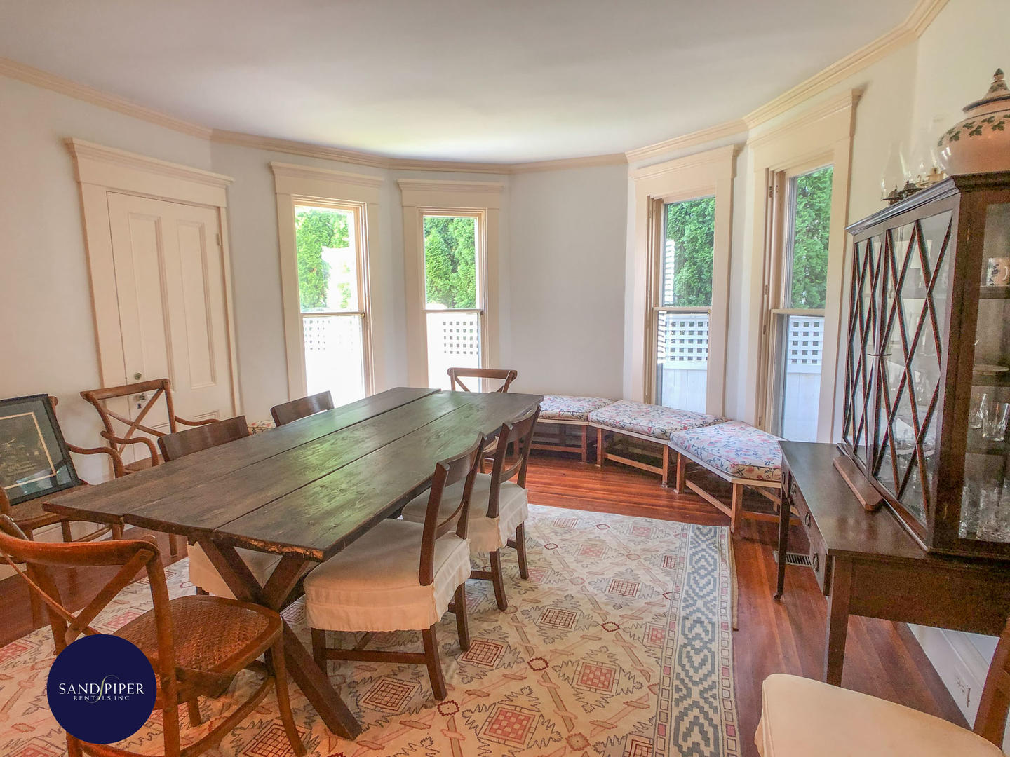 Cape Cod Home 995316