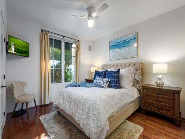 Luxury Vacation Condo On The Heartbeat of Santa Barbara
