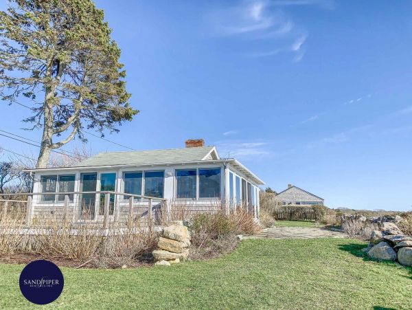 Cape Cod Home 995321