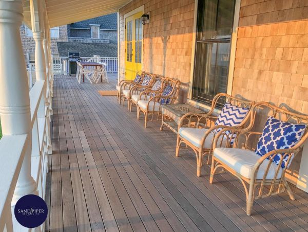 Cape Cod Home 995325