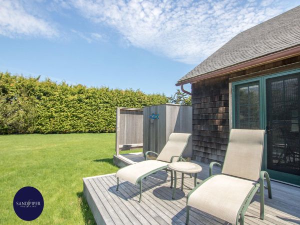 Cape Cod Home 995327