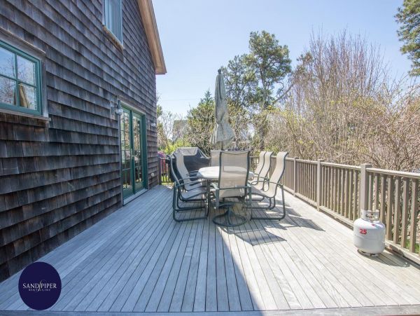 Cape Cod Home 995327