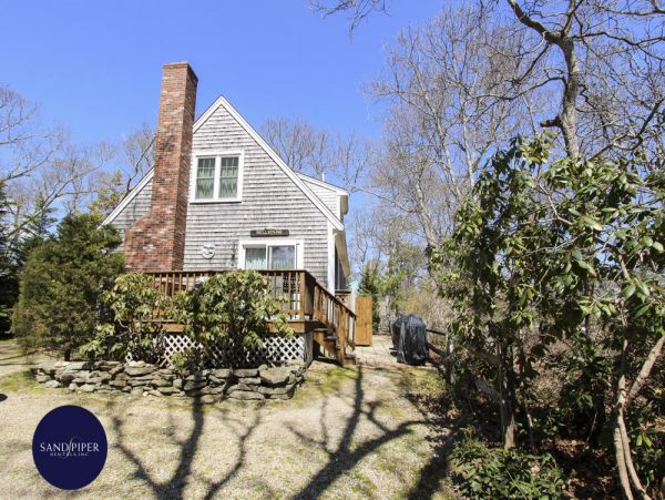 Cape Cod Home 995332
