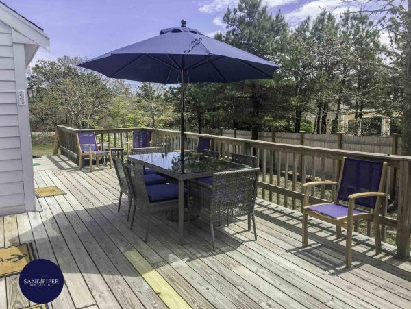 Cape Cod Home 995333