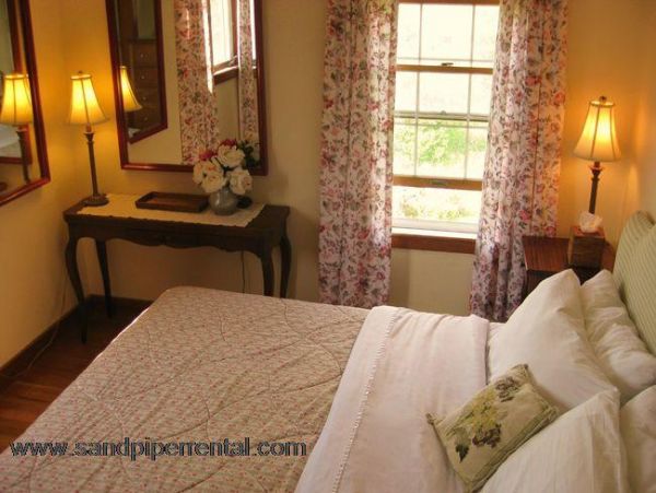 Cape Cod Home 995337
