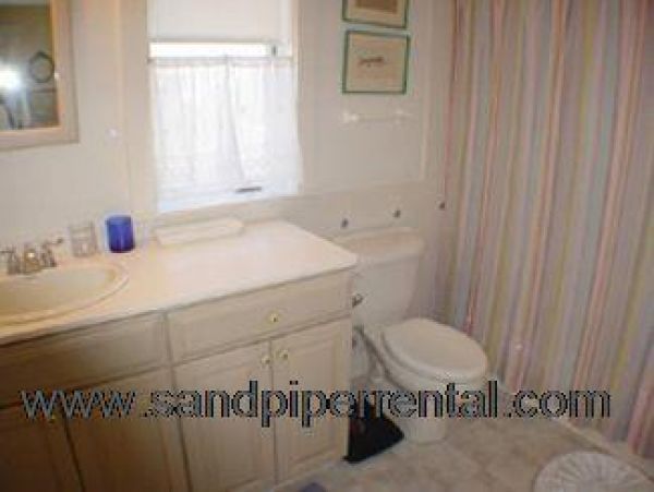 Cape Cod Home 995337