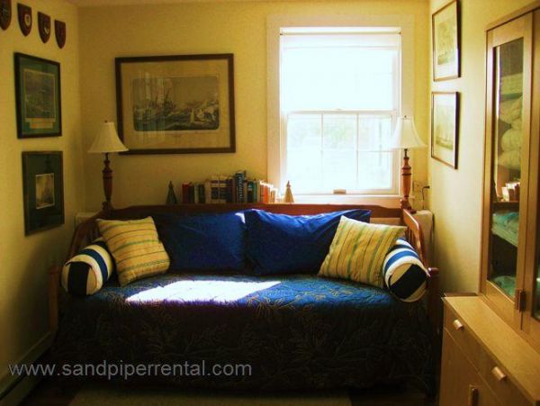 Cape Cod Home 995337