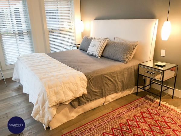 Cape Cod Home 995339
