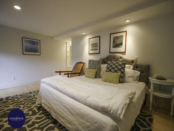 Cape Cod Home 995341