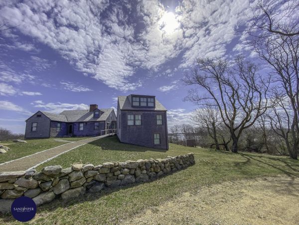 Cape Cod Home 995342