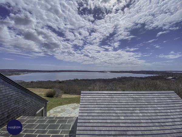 Cape Cod Home 995342