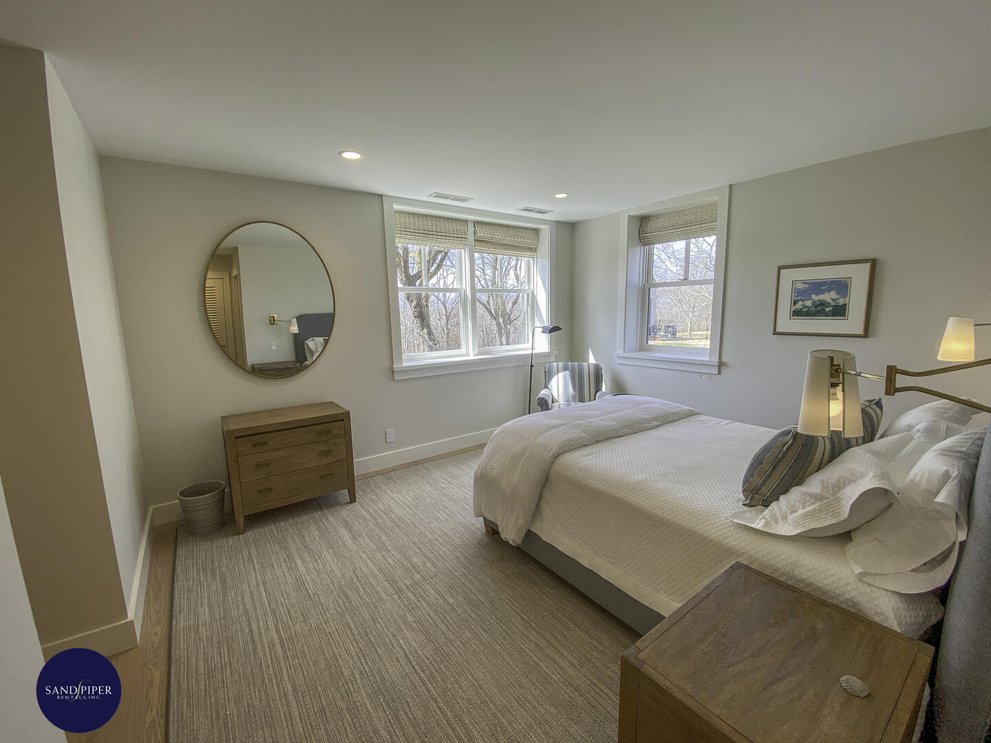 Cape Cod Home 995342