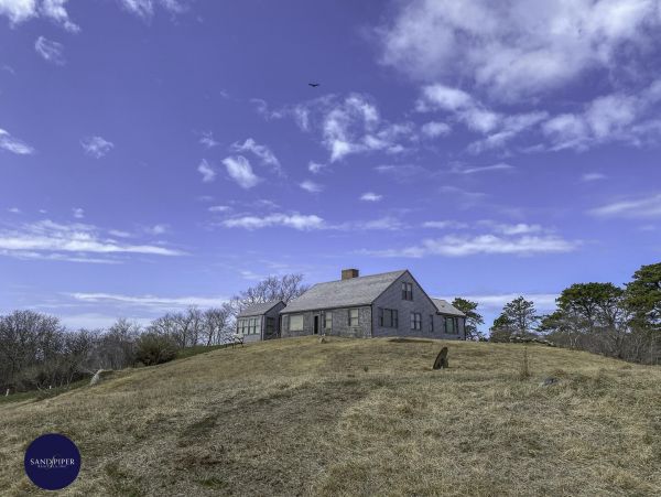 Cape Cod Home 995342