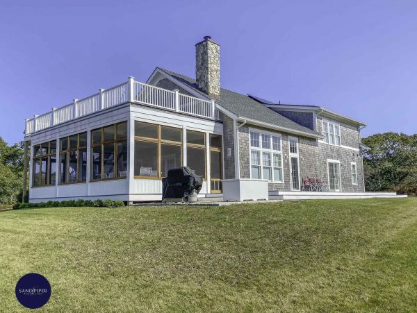 Cape Cod Home 995344