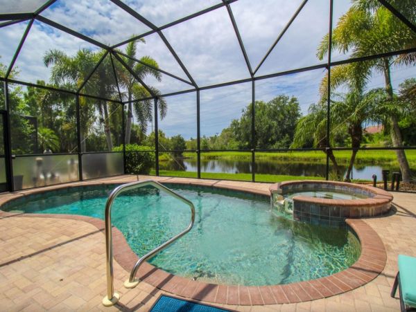 Exquisite Pool Vacation Home In Venice 8 Guests
