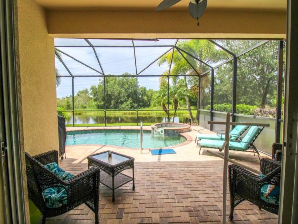 Exquisite Pool Vacation Home In Venice 8 Guests