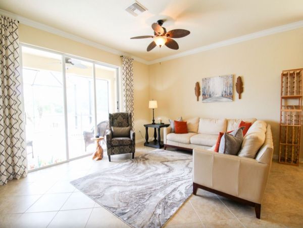 Exquisite Pool Vacation Home In Venice 8 Guests