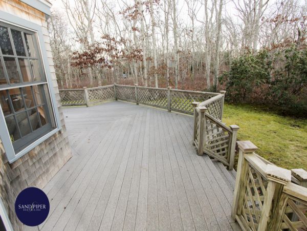 Cape Cod Home 995348