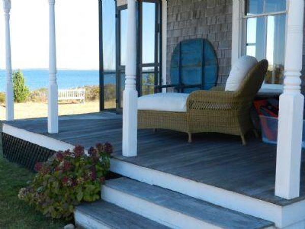 Cape Cod Home 995349