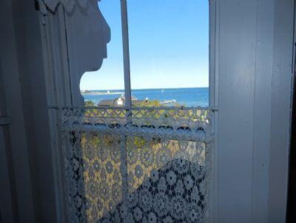 Cape Cod Home 995349