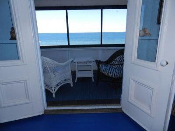 Cape Cod Home 995349