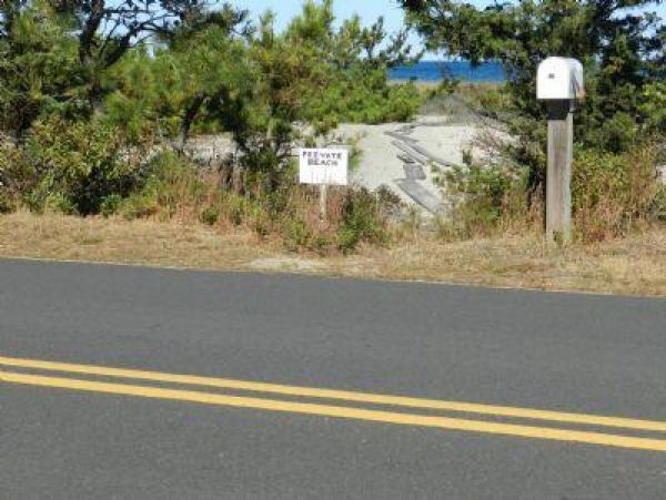 Cape Cod Home 995349