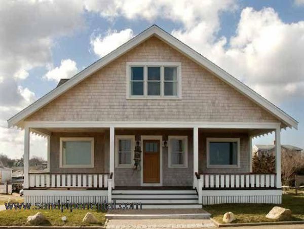 Cape Cod Home 995350