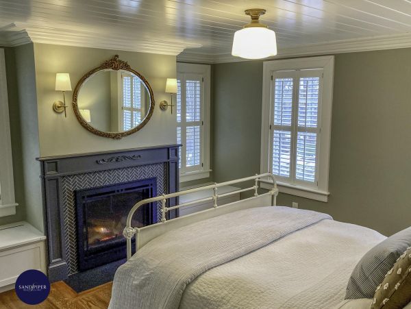 Cape Cod Home 995357