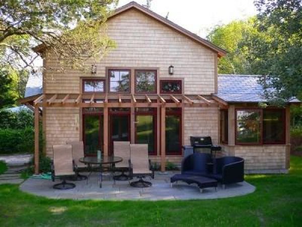 Cape Cod Home 995358