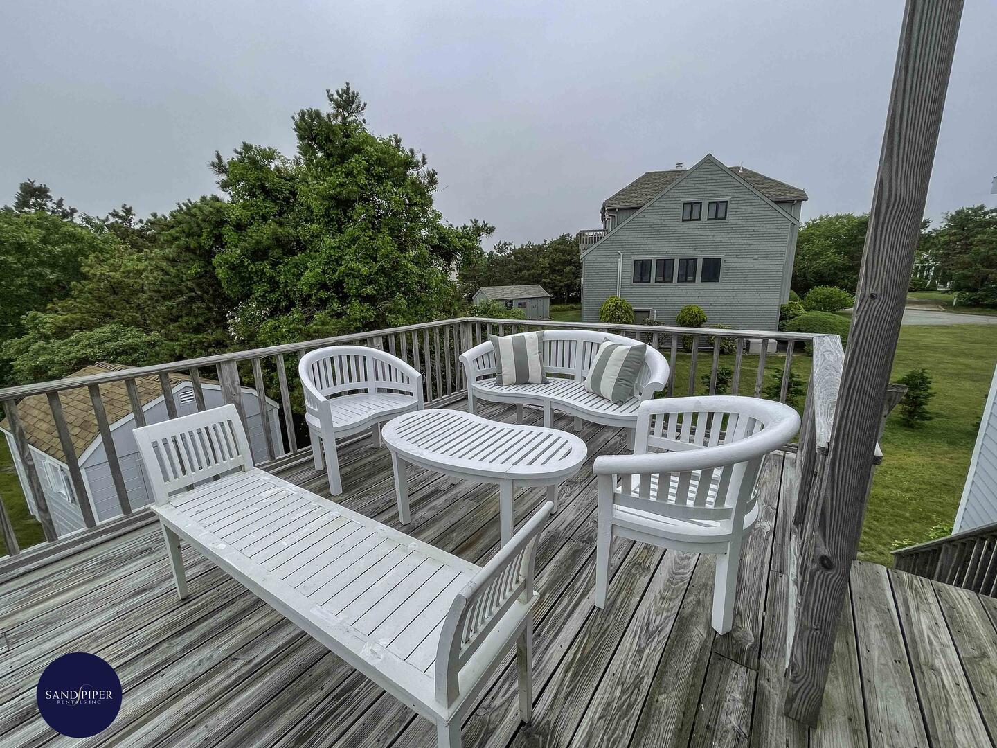 Cape Cod Home 995359
