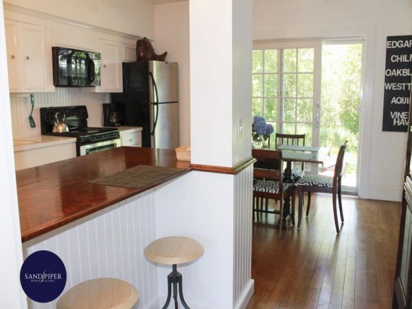 Cape Cod Home 995360