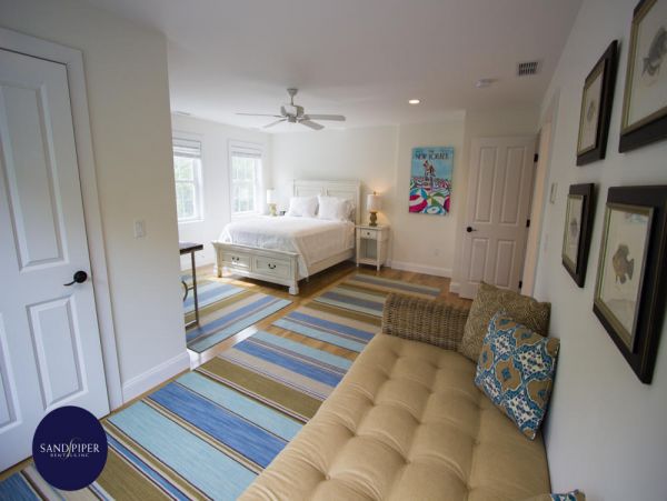 Cape Cod Home 995361