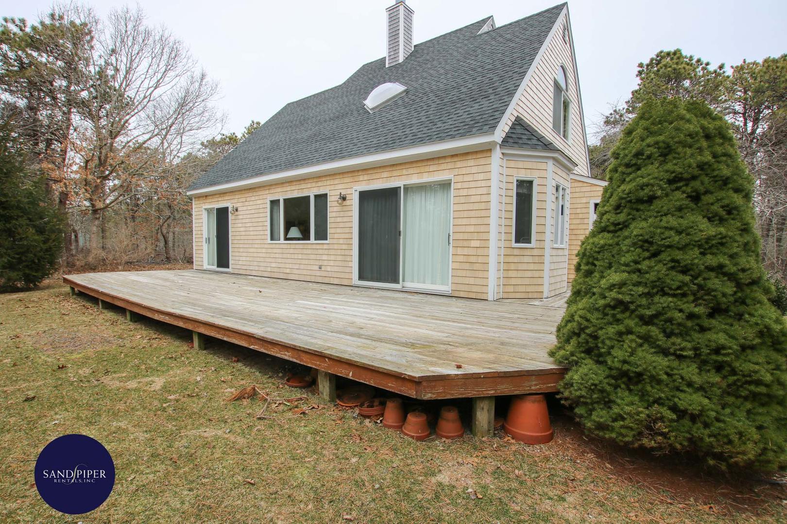Cape Cod Home 995363