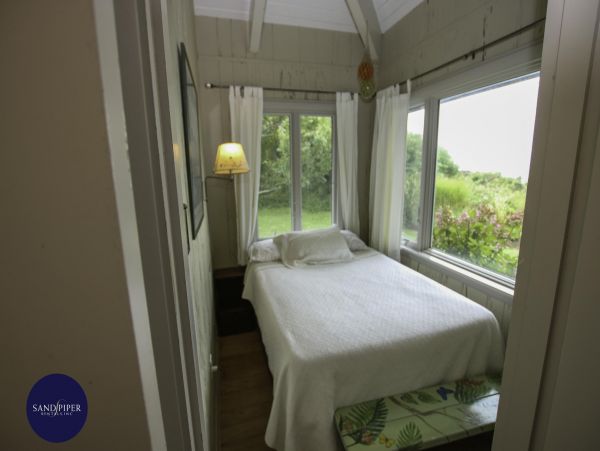 Cape Cod Home 995364