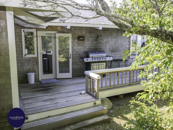 Cape Cod Home 995364