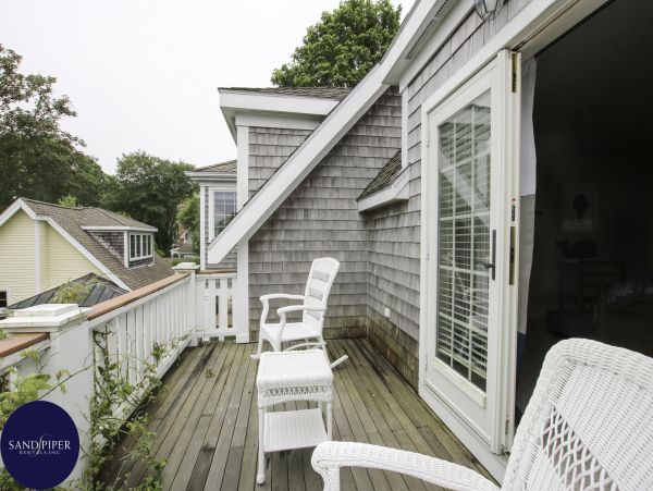 Cape Cod Home 995366