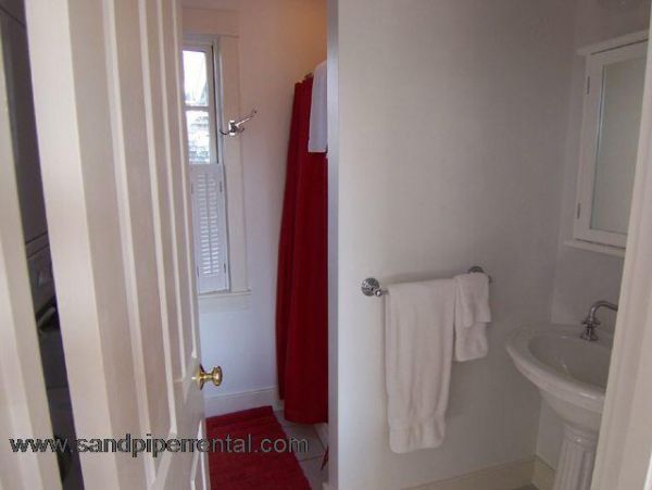 Cape Cod Home 995367