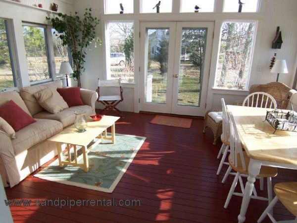 Cape Cod Home 995367
