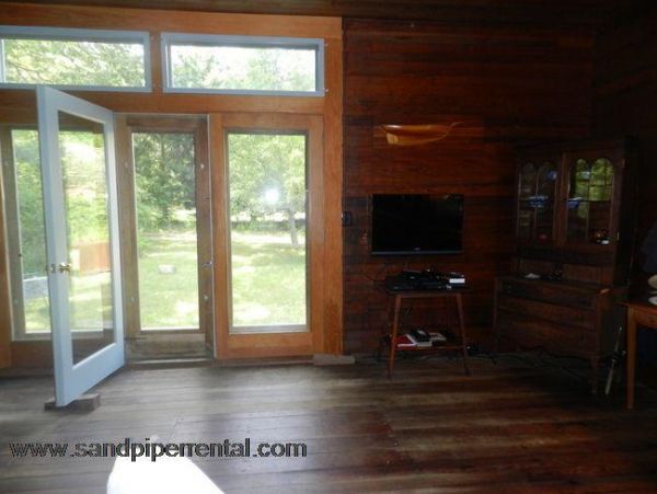 Cape Cod Home 995374