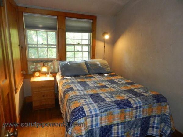 Cape Cod Home 995374