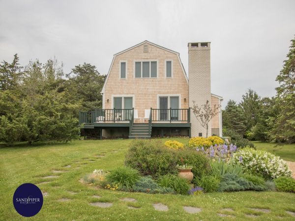 Cape Cod Home 995378